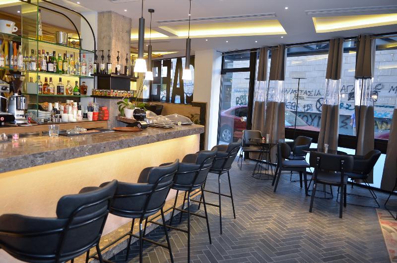 Adonis Hotel 3*